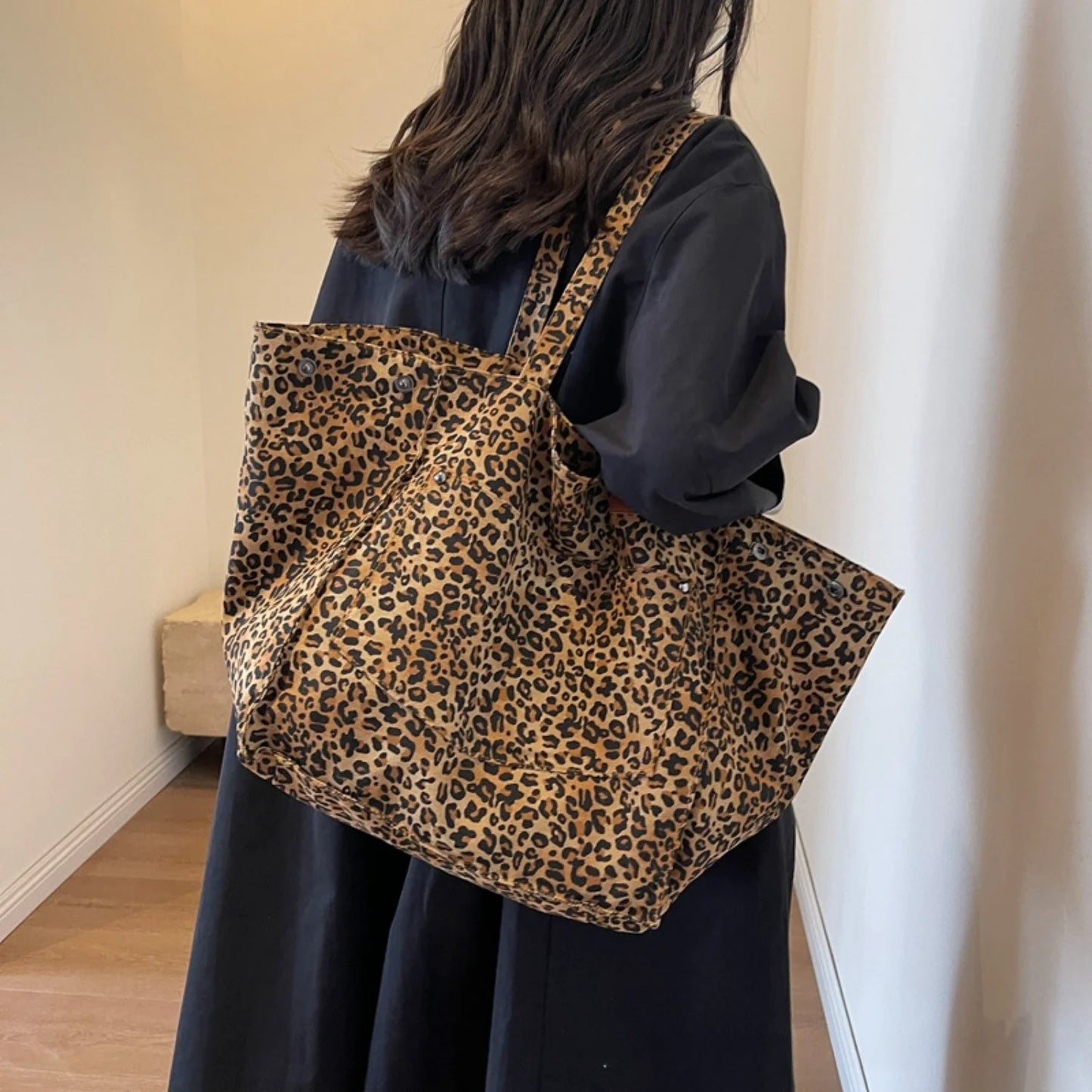 Leopard Print Large Capacity Canvas Tote Bag Retro Fashion Shoulder Bag for Work, School & Shopping