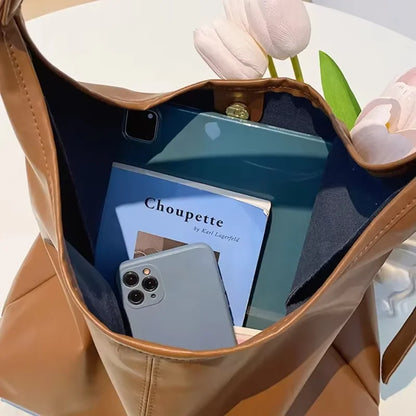 Amelia Classic Tote Bag