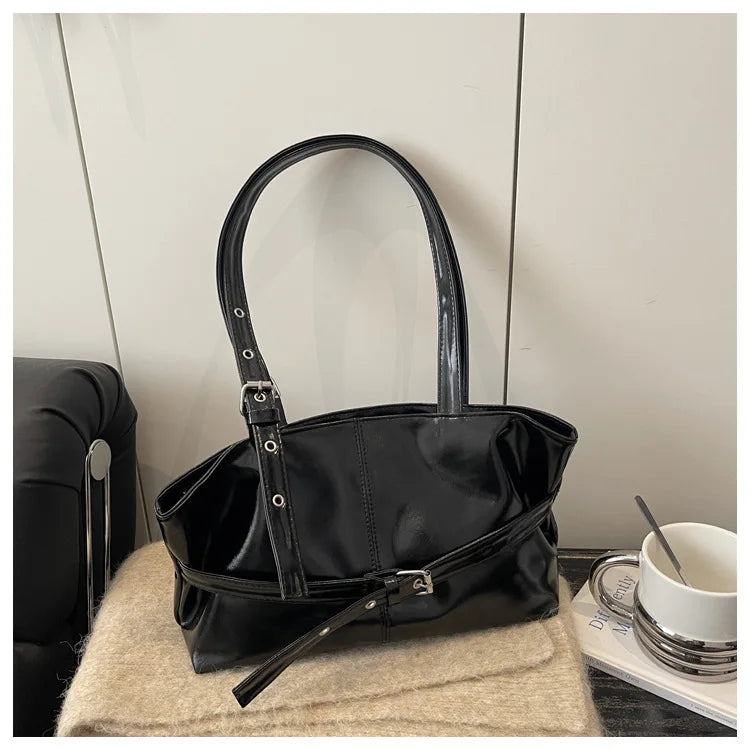 Olivia Luxe Shoulder Bag